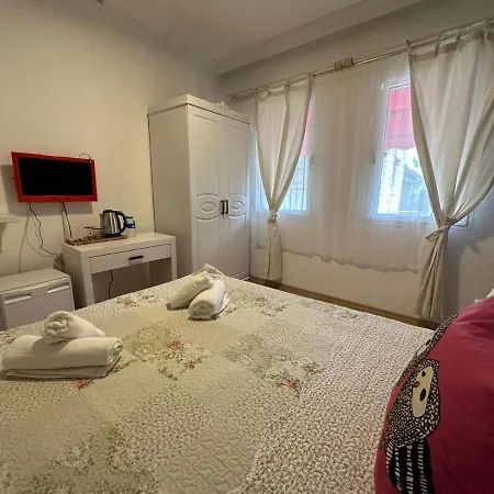 Monat Hacimemis Hotel