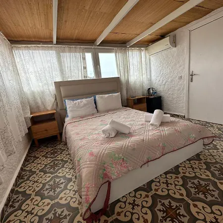 Monat Hacimemis Hotel *