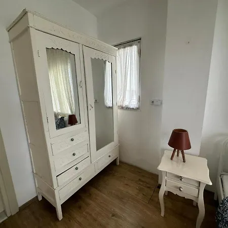 Monat Hacimemis * 알라카티