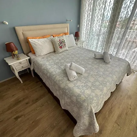 Monat Hacimemis Hotel *