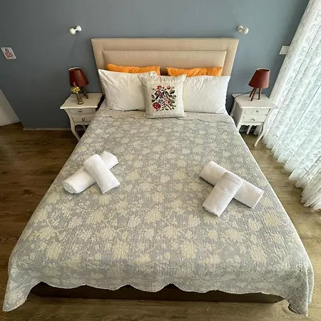 Monat Hacimemis Hotel